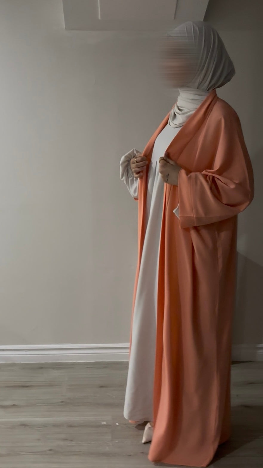 Cora abaya